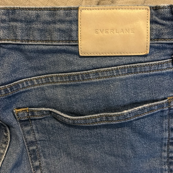 Everlane Women’s high rise straight Classic Blue Jeans - Picture 3 of 4